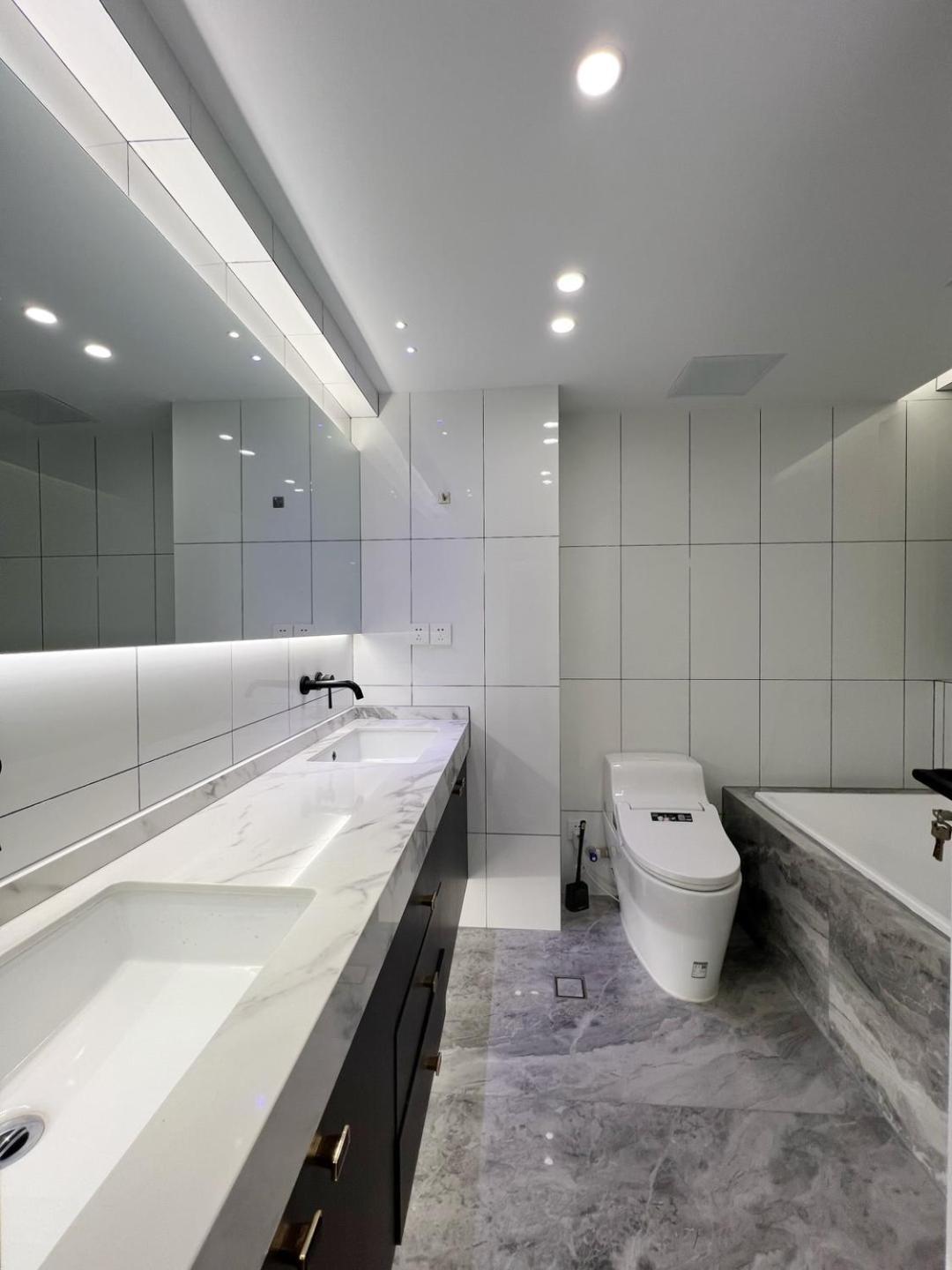 Eastern Hub - Jing'an Temple Branch Art Spacious 3-bedroom, Sunny House With 2 Balconies Appartamento Shanghai